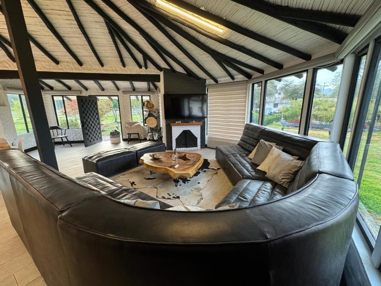 Luxury El Ensueno, Casa Entera, Con Sauna, Jacuzzi, Bbq Y Caballos *
